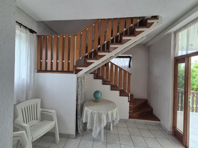 Eladó ház Karmacs 258 nm