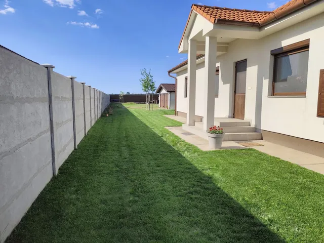 Eladó ház Hajdúsámson 93 nm