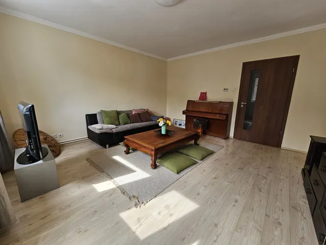 Kiadó lakás Debrecen, Nagyerdő 79 nm