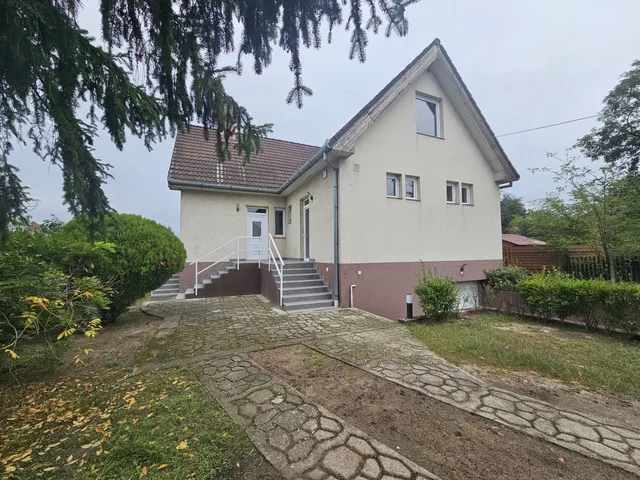 Eladó ház Debrecen, Gerébytelep 208 nm