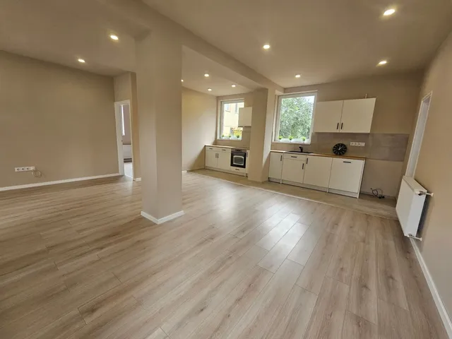 Eladó ház Debrecen, Csapókert 208 nm