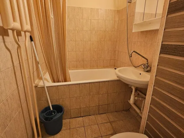 Kiadó lakás Debrecen, Vénkert 23 nm