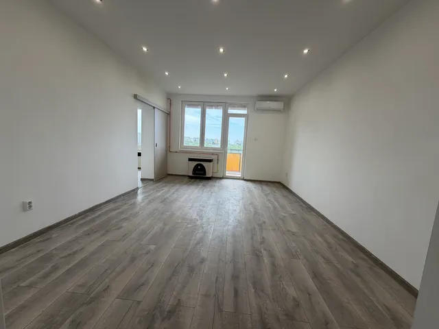 Eladó lakás Debrecen, Sestakert 54 nm