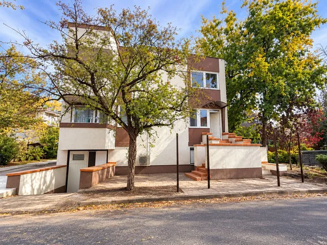 Eladó ház Debrecen, Nagyerdő 110 nm