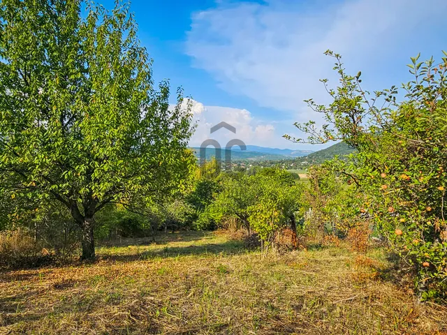 Eladó telek Esztergom 1700 nm