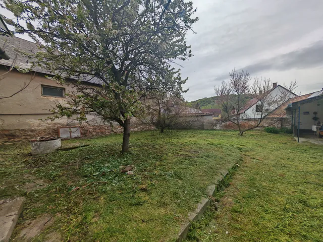 Eladó ház Kesztölc 110 nm