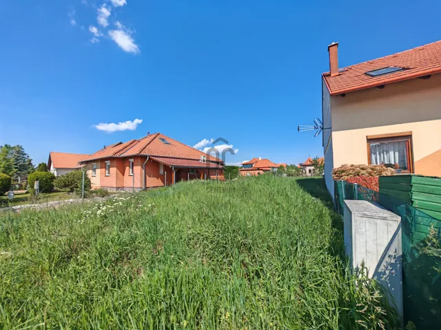 Eladó telek Esztergom 386 nm