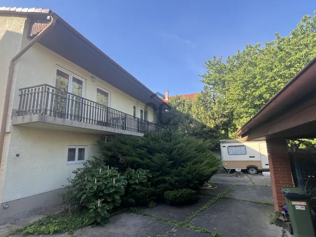 Eladó ház Pilismarót 180 nm