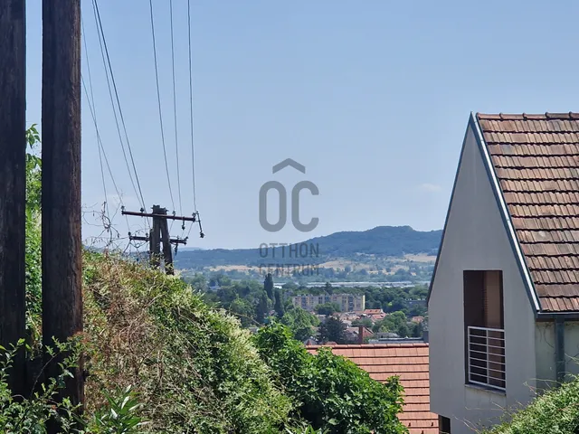 Eladó telek Esztergom, Szenttamás 185 nm