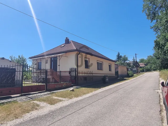 Eladó ház Csolnok 130 nm
