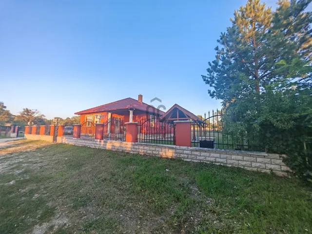Eladó ház Esztergom 97 nm