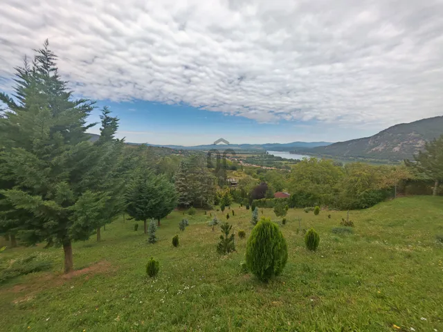Eladó telek Dömös 3900 nm