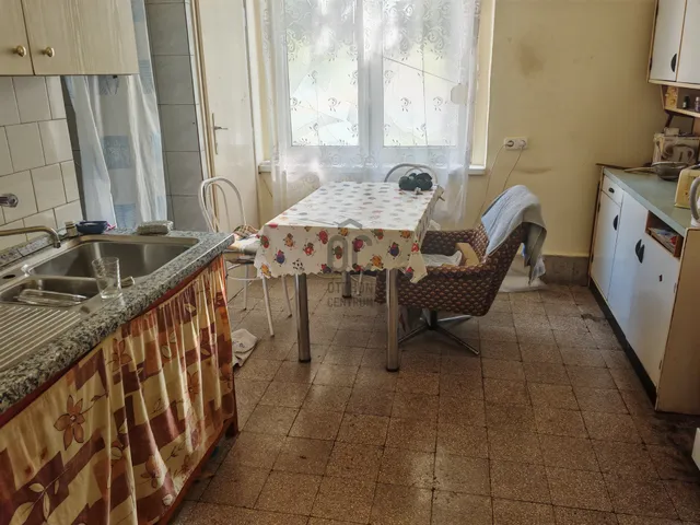 Eladó lakás Lábatlan 36 nm