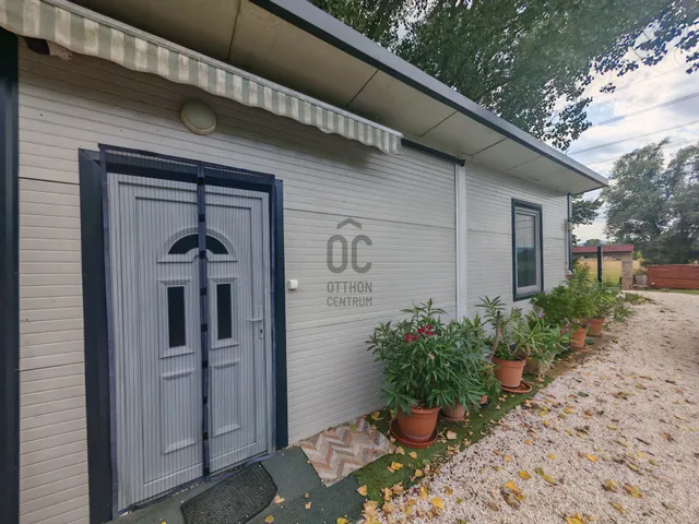 Eladó kereskedelmi és ipari ingatlan Dunakeszi 28 nm