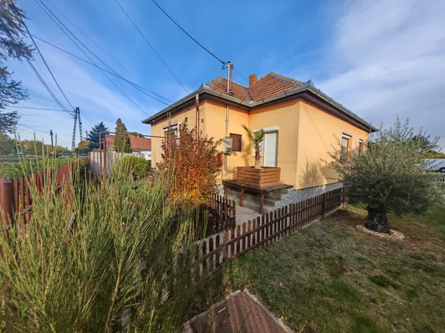 Eladó ház Tápiószele 105 nm