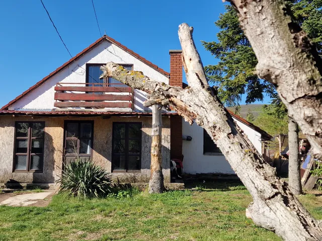 Eladó ház Esztergom, Búbánatvölgy 82 nm