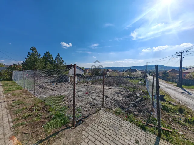 Eladó telek Esztergom 711 nm