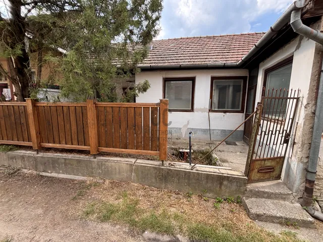 Eladó ház Dömös 89 nm