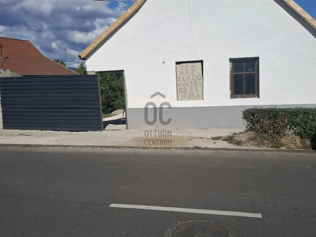 Eladó ház Pilismarót 107 nm