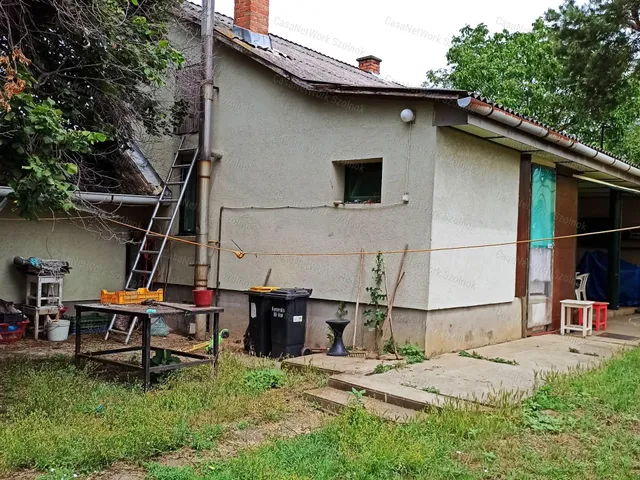 Eladó ház Szolnok 48 nm