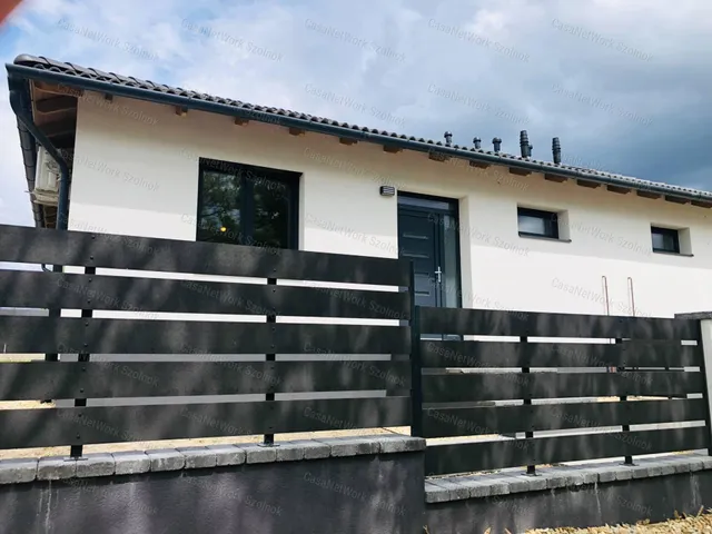 Eladó ház Szajol 78 nm