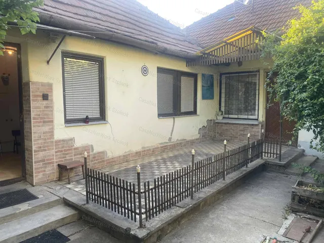 Eladó ház Szolnok 73 nm