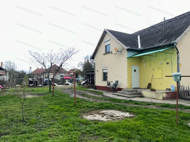 Eladó ház Tiszaföldvár 112 nm