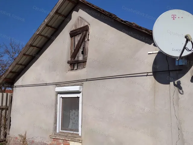 Eladó ház Tiszaföldvár 69 nm