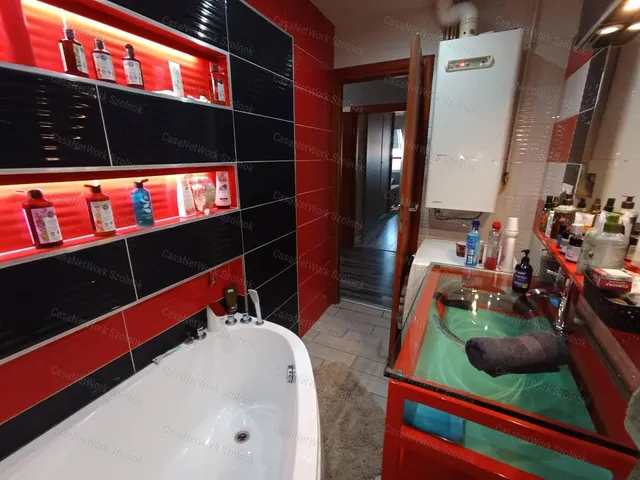 Eladó lakás Szolnok 88 nm