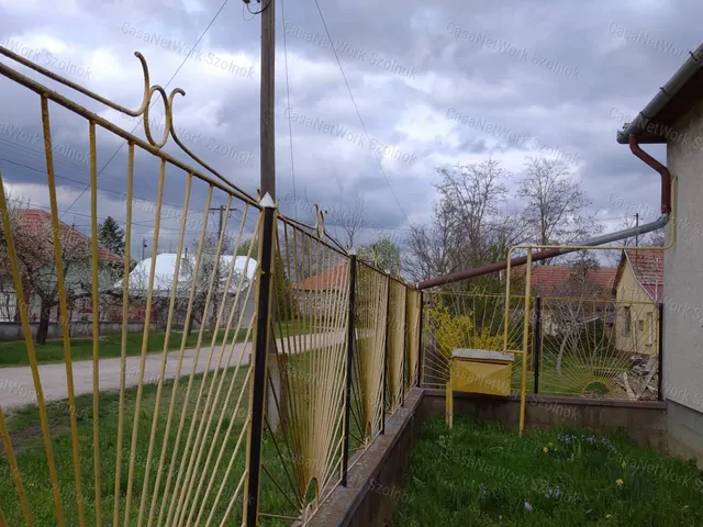 Eladó ház Tiszaföldvár 79 nm