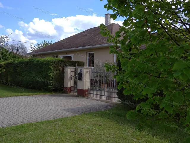 Eladó ház Szolnok 135 nm