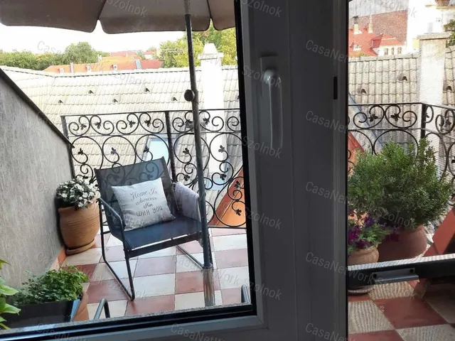 Eladó lakás Szolnok 87 nm