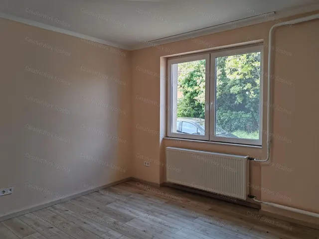 Eladó ház Kengyel 80 nm