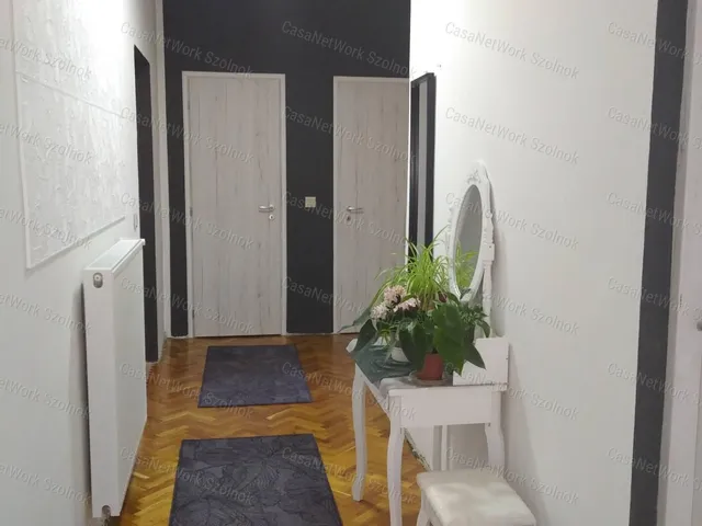 Eladó ház Újszász 95 nm