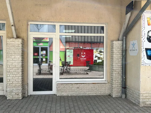 Eladó kereskedelmi és ipari ingatlan Kunszentmárton 21 nm