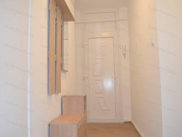 Kiadó lakás Szolnok 42 nm