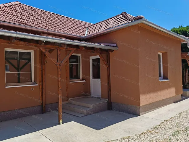 Eladó ház Kengyel 60 nm