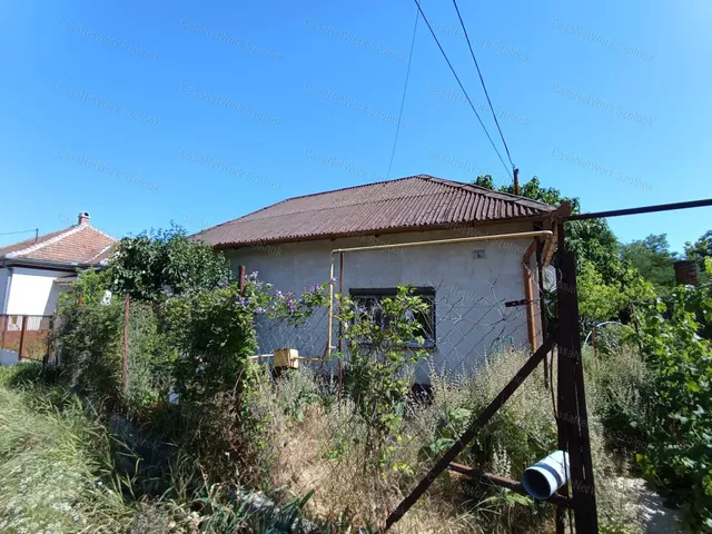 Eladó ház Tószeg 90 nm
