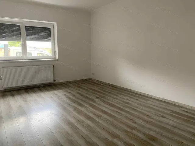 Eladó lakás Szolnok 78 nm