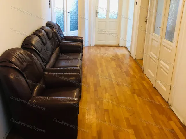 Eladó lakás Szolnok 91 nm