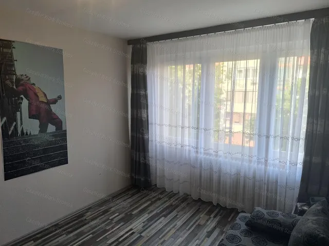 Eladó lakás Szolnok 48 nm