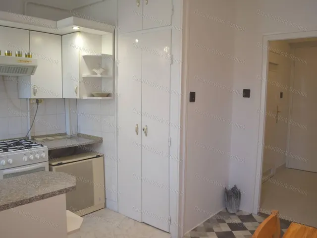 Kiadó lakás Szolnok 40 nm