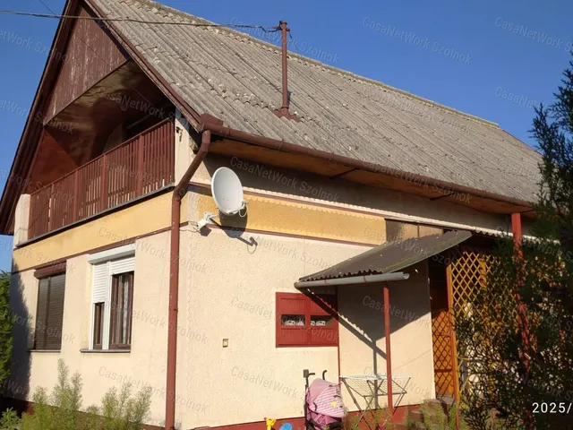Eladó ház Tiszaföldvár 127 nm