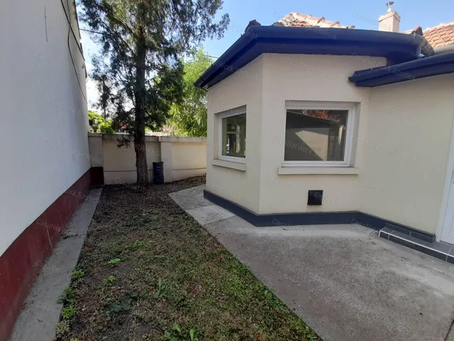 Eladó ház Szolnok 67 nm