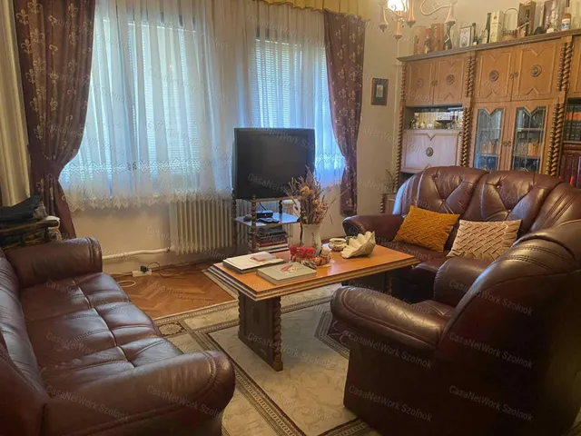 Eladó ház Kunhegyes 156 nm