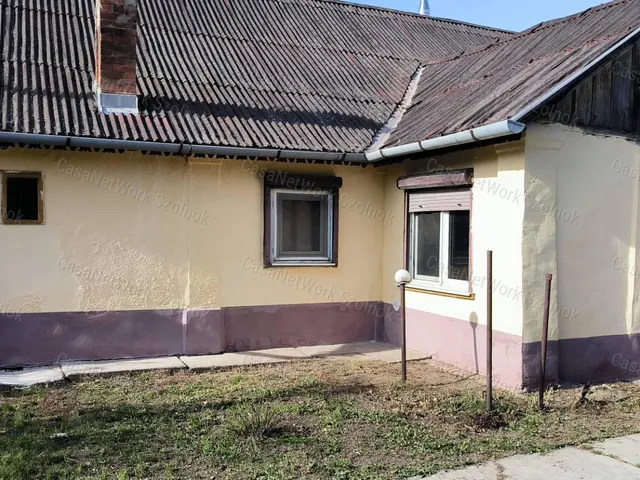 Eladó ház Tiszaföldvár 83 nm