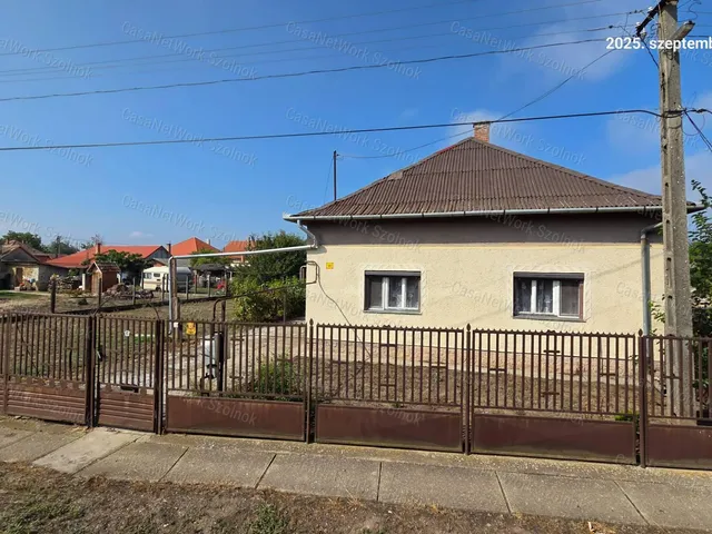 Eladó ház Tiszaföldvár 90 nm