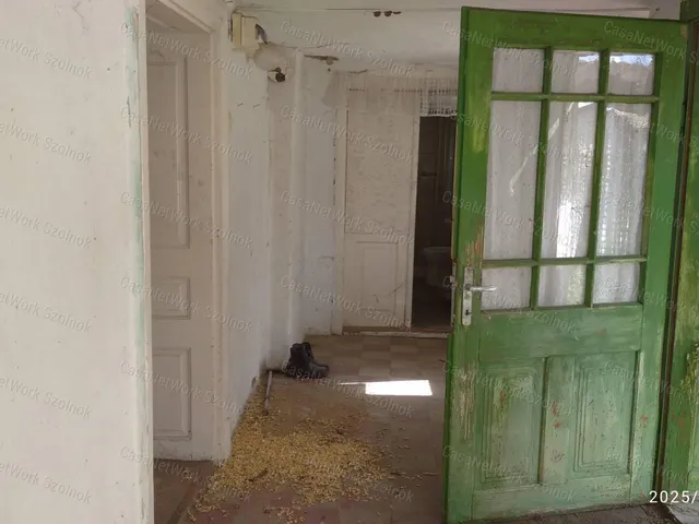 Eladó ház Tiszaföldvár 70 nm