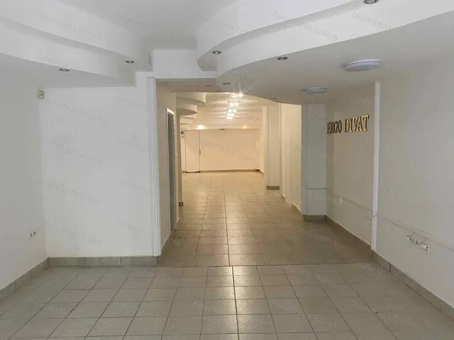 Kiadó kereskedelmi és ipari ingatlan Szolnok 131 nm