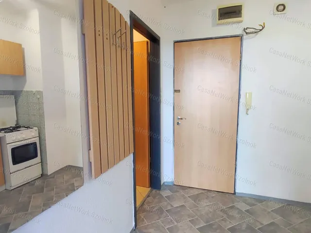 Eladó lakás Szolnok 30 nm